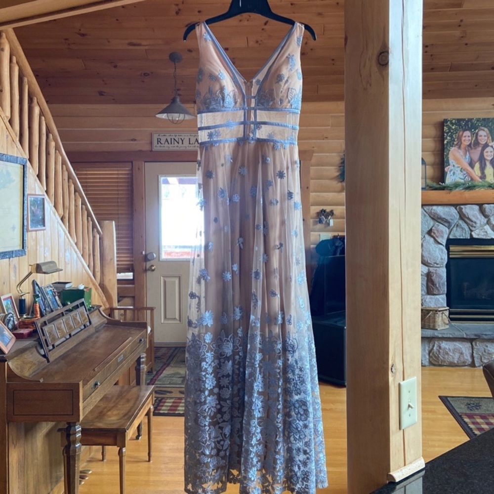 Prom dress embroidered floral blue nude mesh size 2